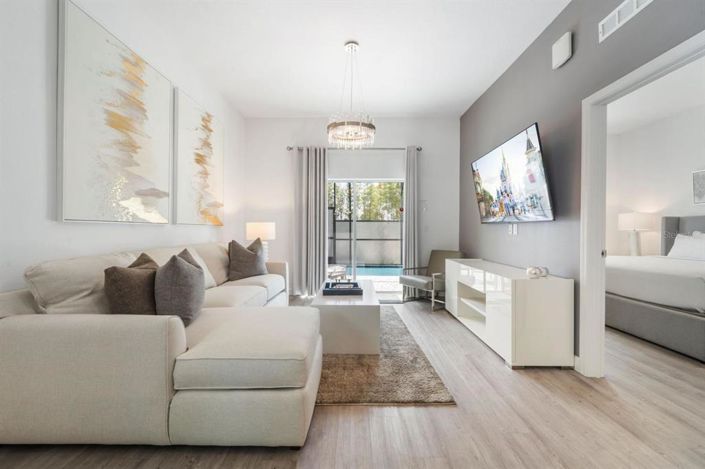 Image No.2-5 Bed Townhouse for sale