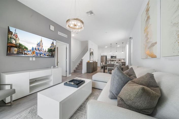 Image No.3-5 Bed Townhouse for sale