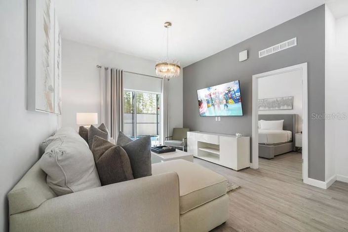 Image No.7-5 Bed Townhouse for sale