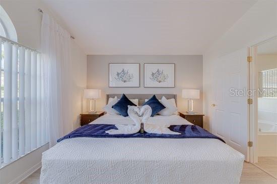 Image No.24-4 Bed House for sale