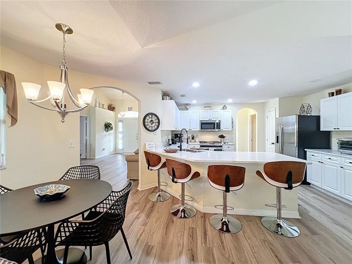 Image No.15-4 Bed Property for sale