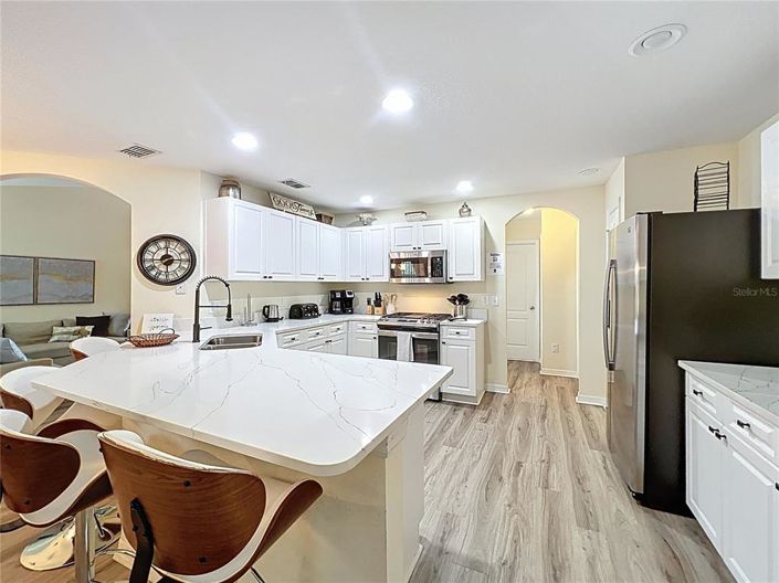 Image No.19-4 Bed Property for sale