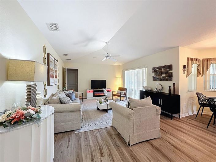 Image No.22-4 Bed Property for sale