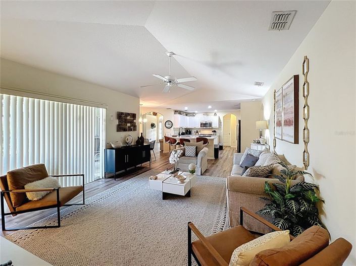 Image No.24-4 Bed Property for sale