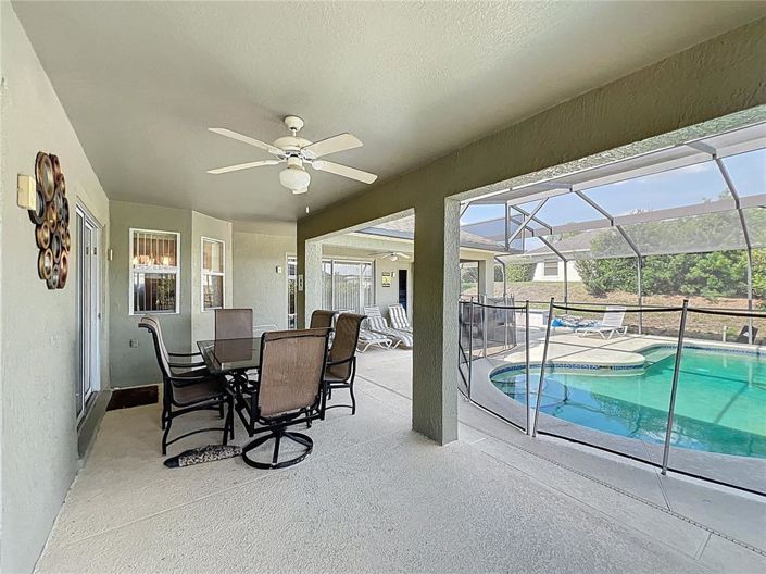 Image No.32-4 Bed Property for sale