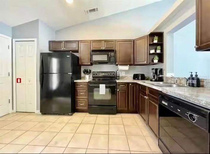 Image No.3-3 Bed House for sale