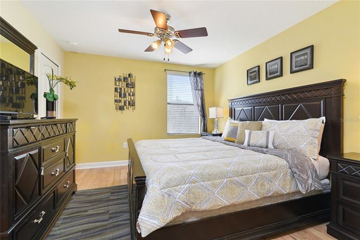 Image No.25-9 Bed Property for sale