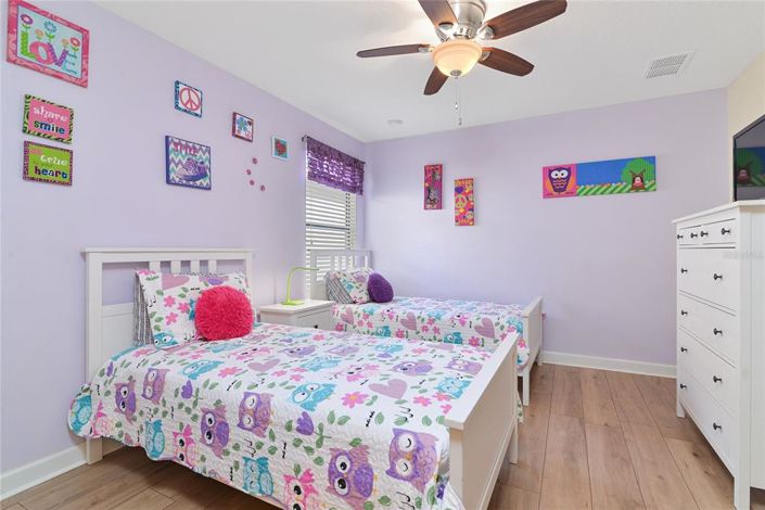 Image No.27-9 Bed Property for sale