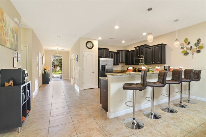 Image No.3-9 Bed House for sale