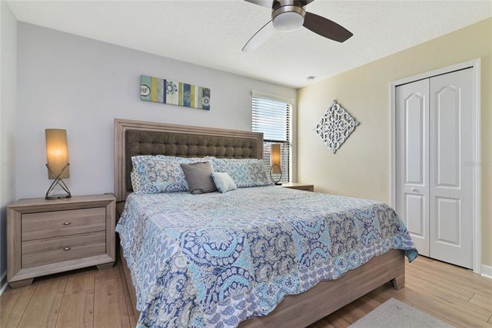 Image No.31-9 Bed Property for sale