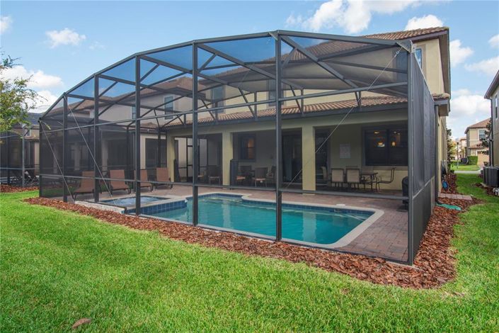 Image No.47-9 Bed Property for sale