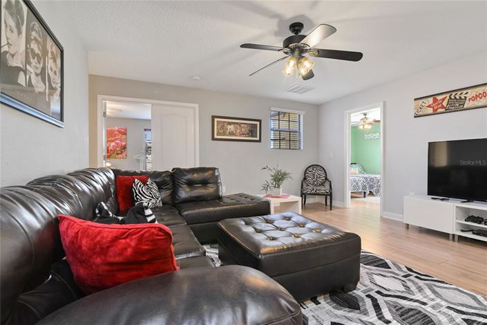 Image No.9-9 Bed House for sale