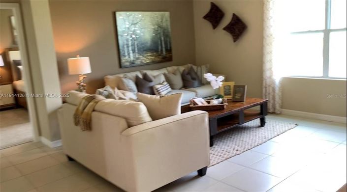 Image No.10-Propriété de 4 chambres à vendre à Davenport