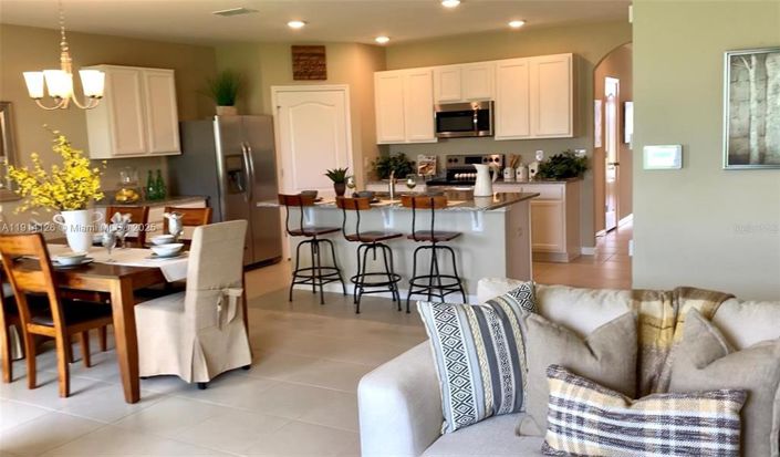 Image No.3-Maison de 4 chambres à vendre à Saint John