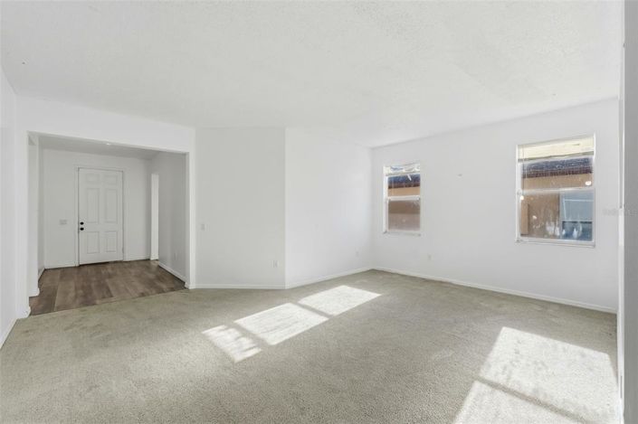 Image No.7-3 Bed House for sale