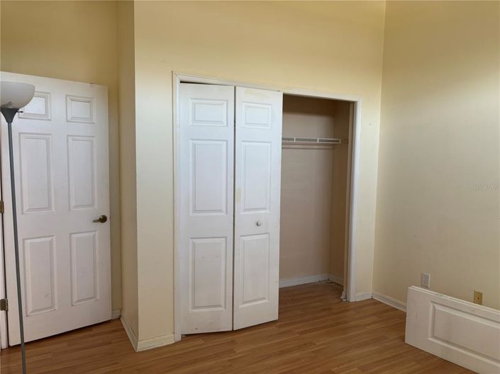 Image No.10-5 Bed House for sale