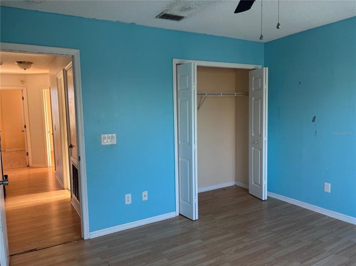 Image No.27-5 Bed House for sale