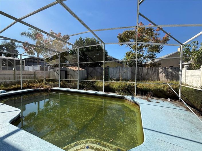 Image No.38-5 Bed House for sale