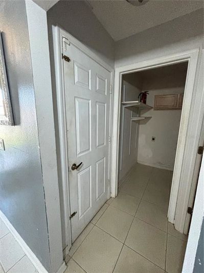 Image No.7-5 Bed House for sale