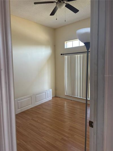 Image No.9-5 Bed House for sale