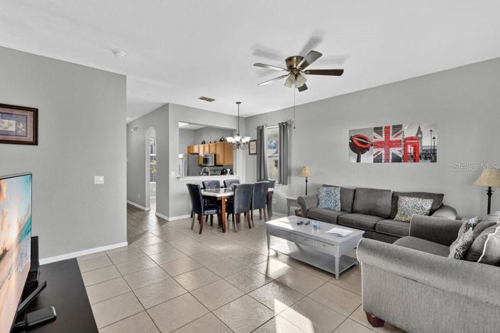 Image No.4-4 Bed Townhouse for sale