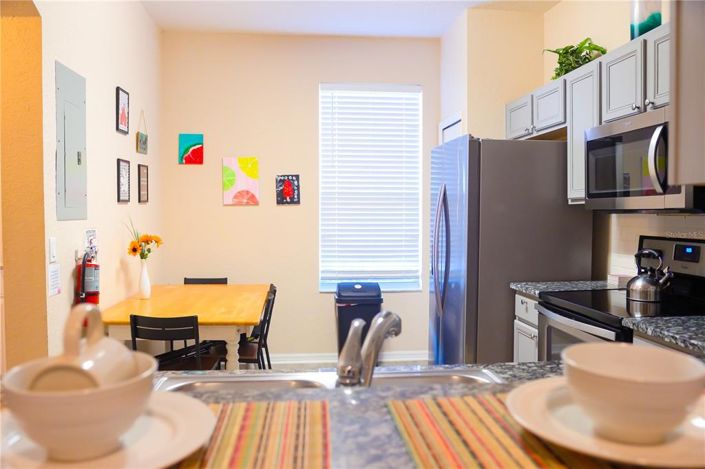 Image No.13-3 Bed Townhouse for sale