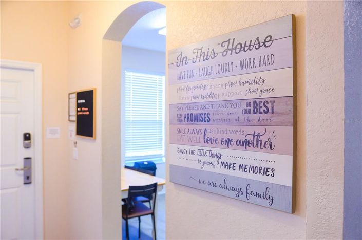 Image No.15-3 Bed Townhouse for sale