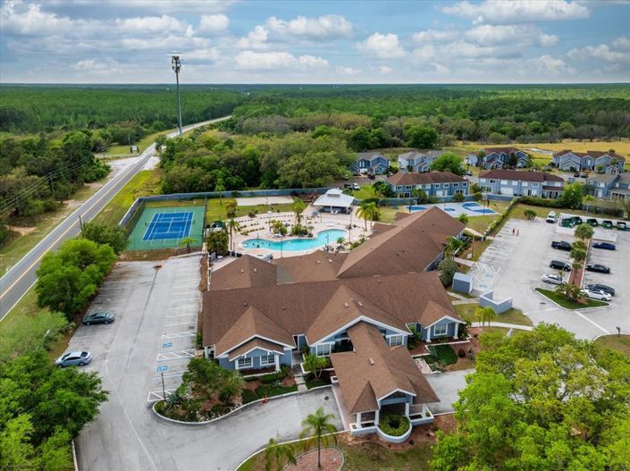 Image No.27-4 Bed Townhouse for sale