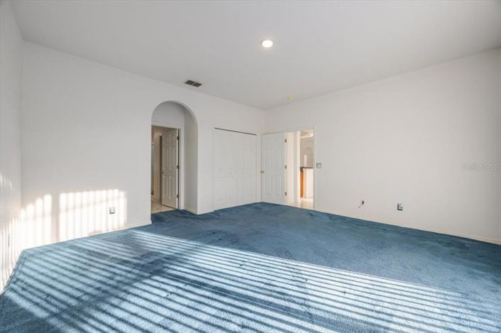 Image No.22-4 Bed House for sale