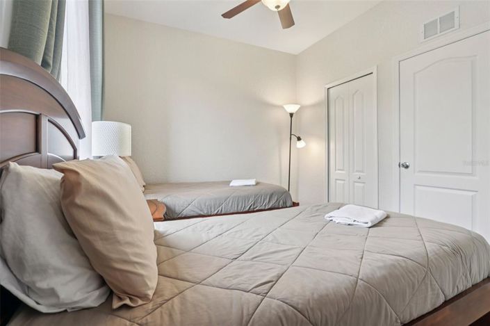 Image No.15-3 Bed Townhouse for sale