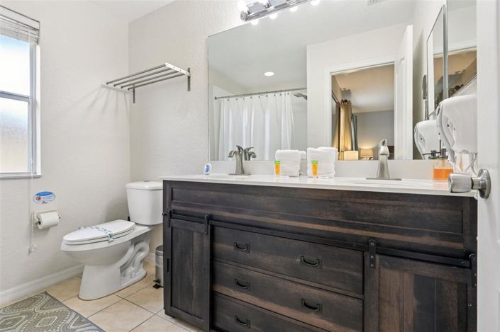 Image No.26-3 Bed Townhouse for sale