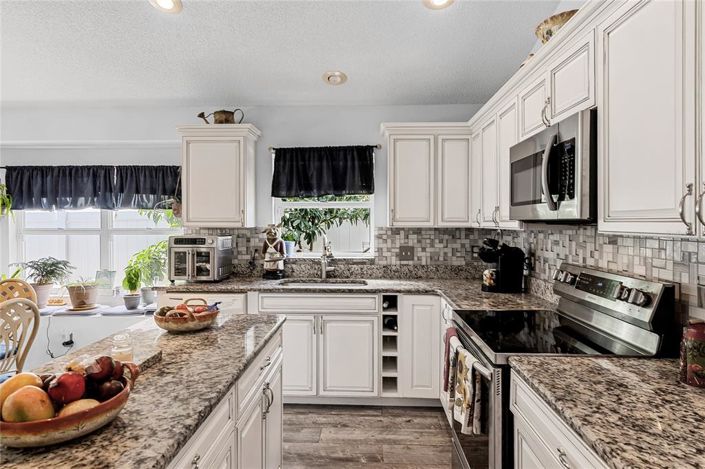 Image No.11-Propriété de 4 chambres à vendre à Davenport