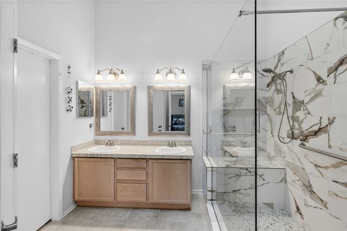 Image No.22-Propriété de 4 chambres à vendre à Davenport