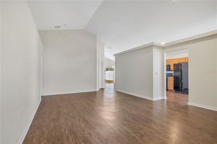 Image No.2-Propriété de 4 chambres à vendre à Davenport