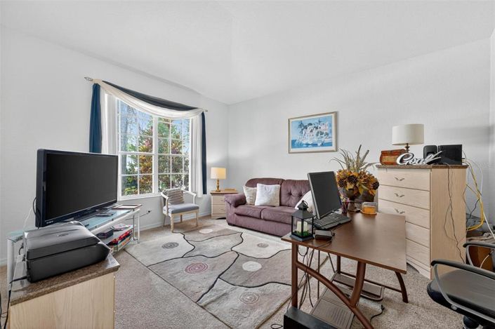 Image No.15-6 Bed House for sale