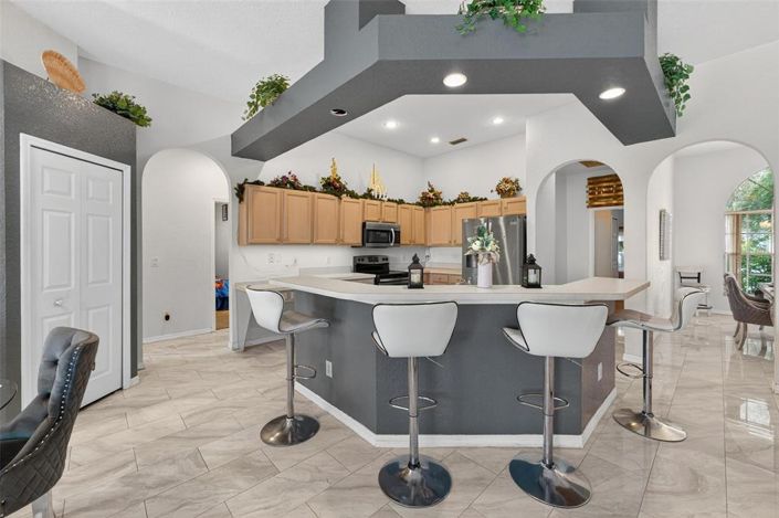 Image No.19-6 Bed House for sale