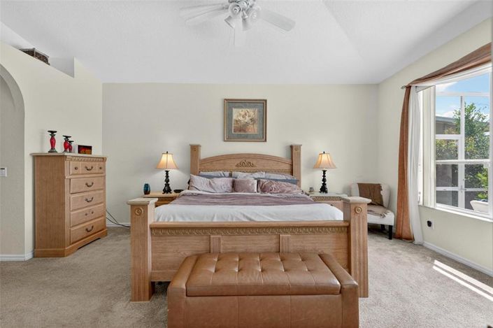 Image No.25-6 Bed House for sale