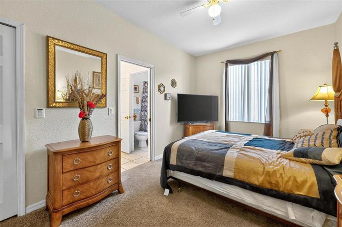 Image No.42-6 Bed House for sale