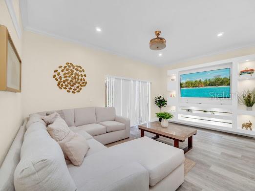 Image No.13-4 Bed Townhouse for sale