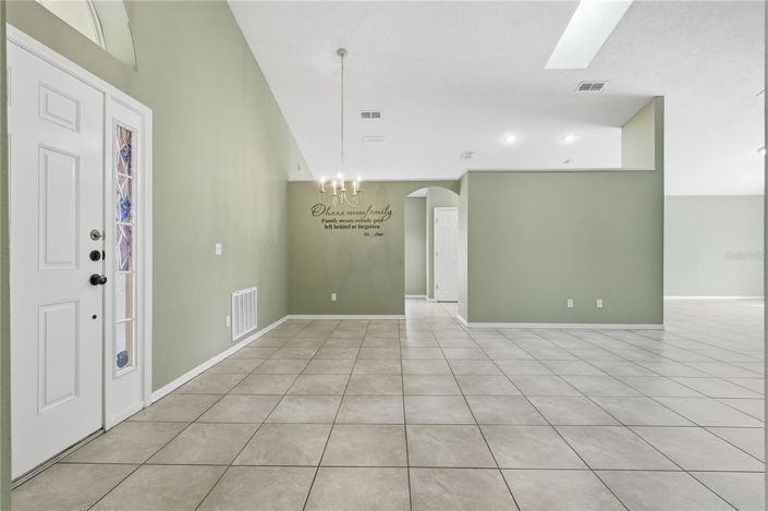 Image No.10-3 Bed Property for sale