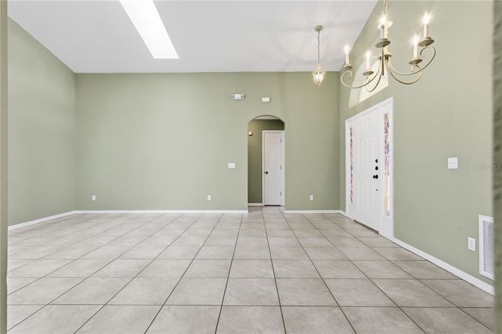 Image No.11-3 Bed Property for sale