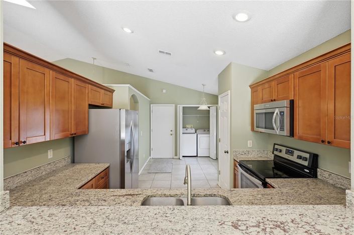 Image No.17-3 Bed Property for sale