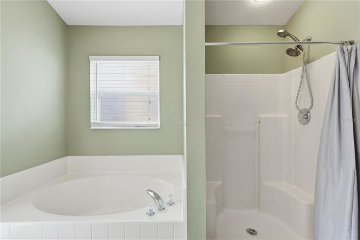 Image No.24-3 Bed Property for sale