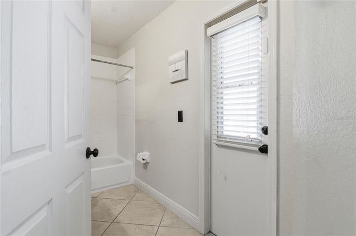 Image No.25-5 Bed House for sale