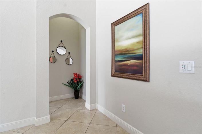 Image No.26-5 Bed House for sale