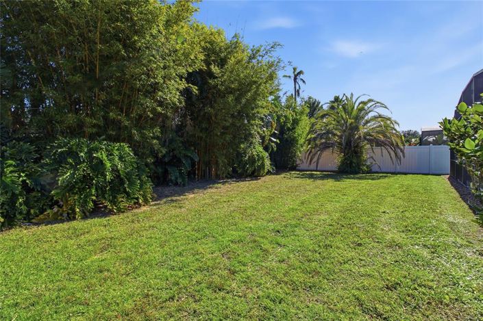 Image No.36-5 Bed Property for sale