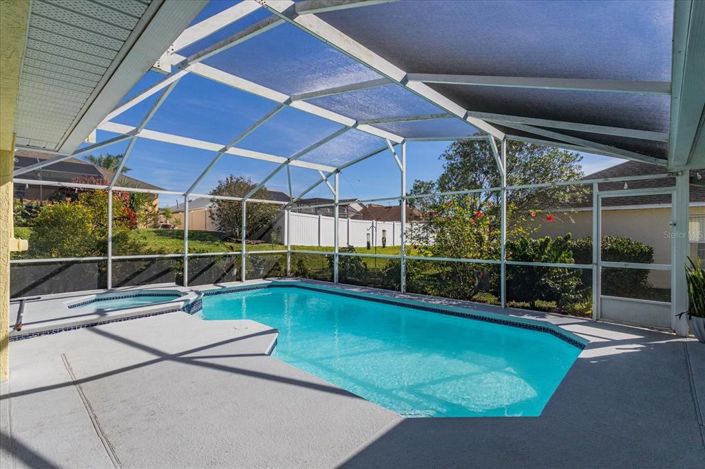 Image No.25-4 Bed House for sale