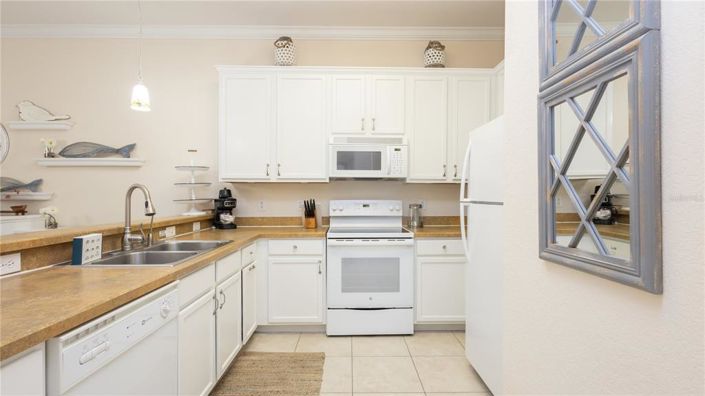 Image No.6-2 Bed Property for sale