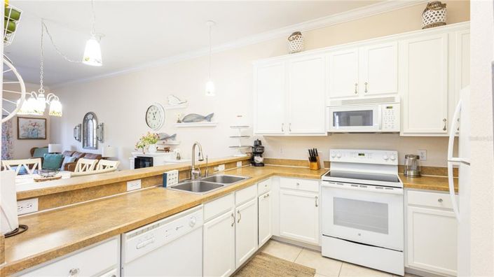 Image No.7-2 Bed Property for sale