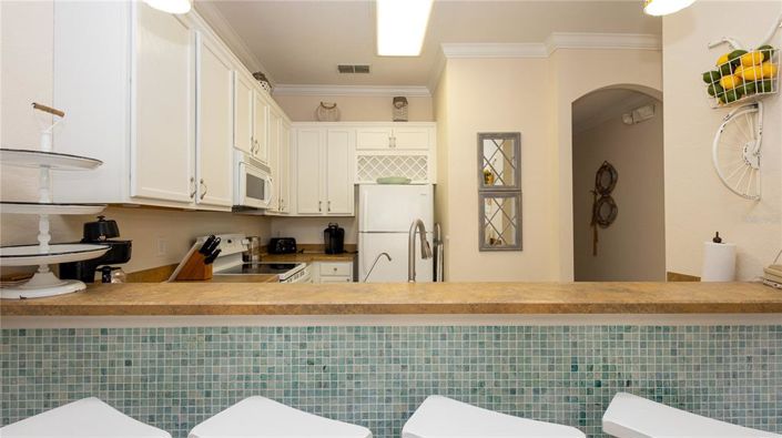 Image No.8-2 Bed Property for sale